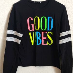 Black Long sleeve good vibes